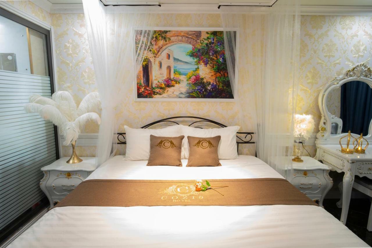 Cozi 9 Hotel - Theme Hotel Kien An Екстериор снимка